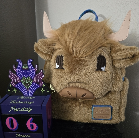 Loungefly Handbags - Loungefly - Bush Gardens Exclusive - Highland Cow